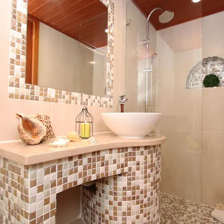 Villa In Gale Near Gale Beach Albufeira