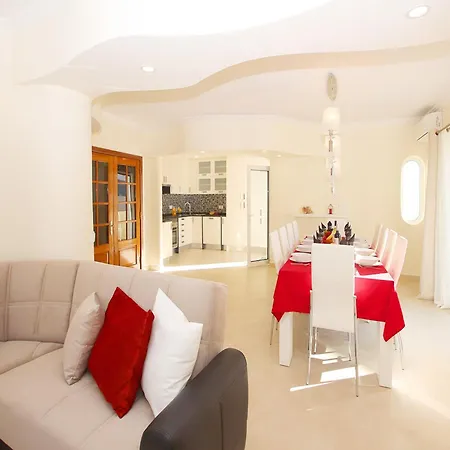 Villa Villa In Gale Near Gale Beach