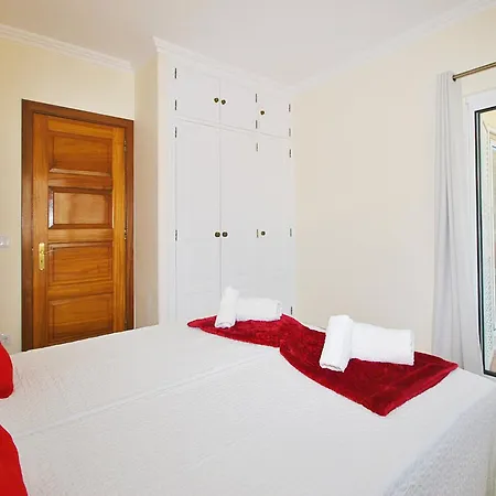 With Heatable Pool * Albufeira