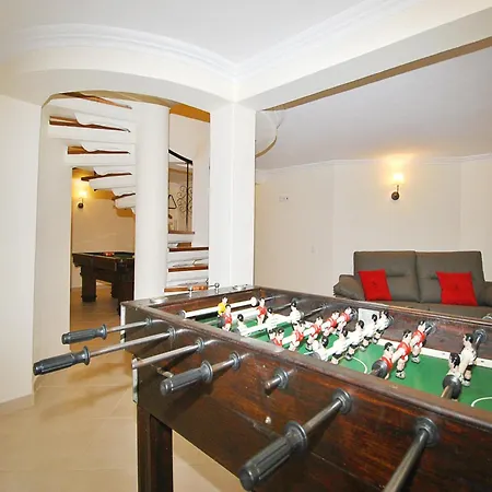 Villa With Heatable Pool Albufeira
