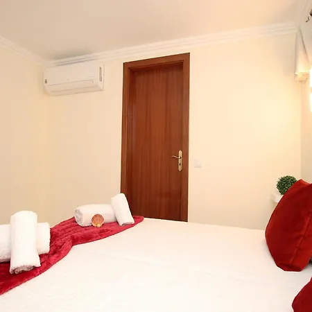 With Heatable Pool Villa